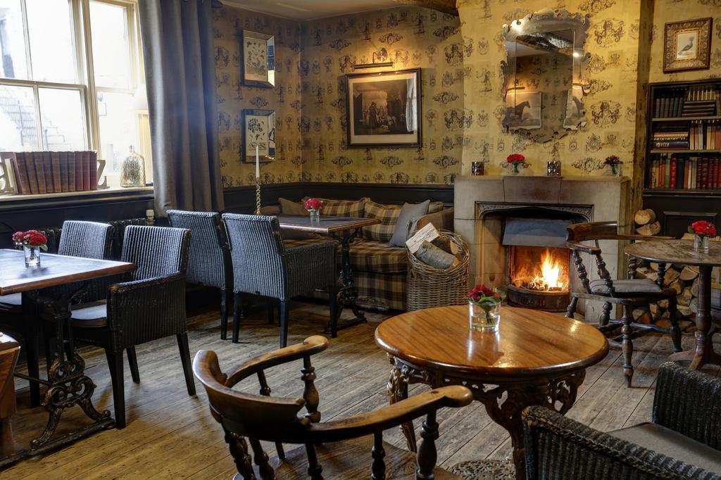 The Shireburn Arms Hotel Клитеро Екстериор снимка